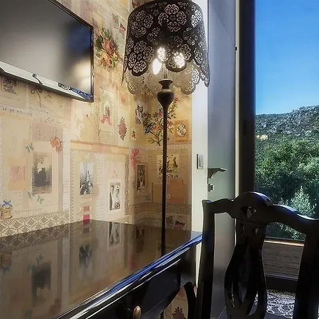 Hotel Cooking And Nature - Emotional