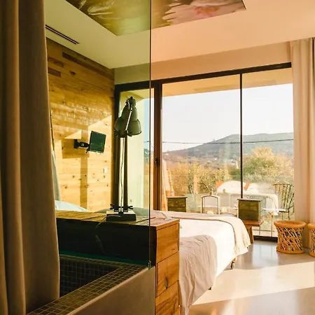 Hotel Cooking And Nature - Emotional Alvados
