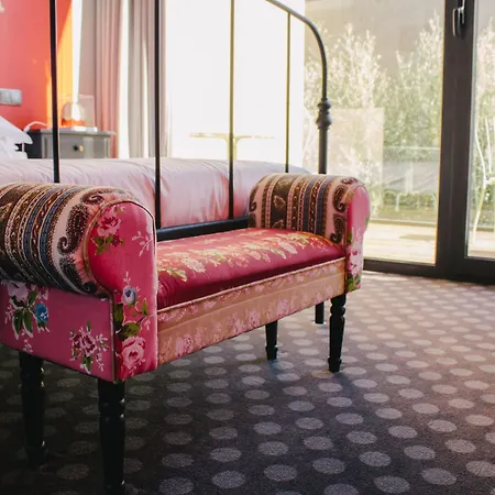 Otel Cooking And Nature - Emotional Alvados