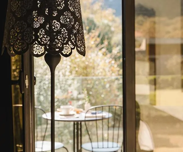 Hotel Cooking And Nature - Emotional